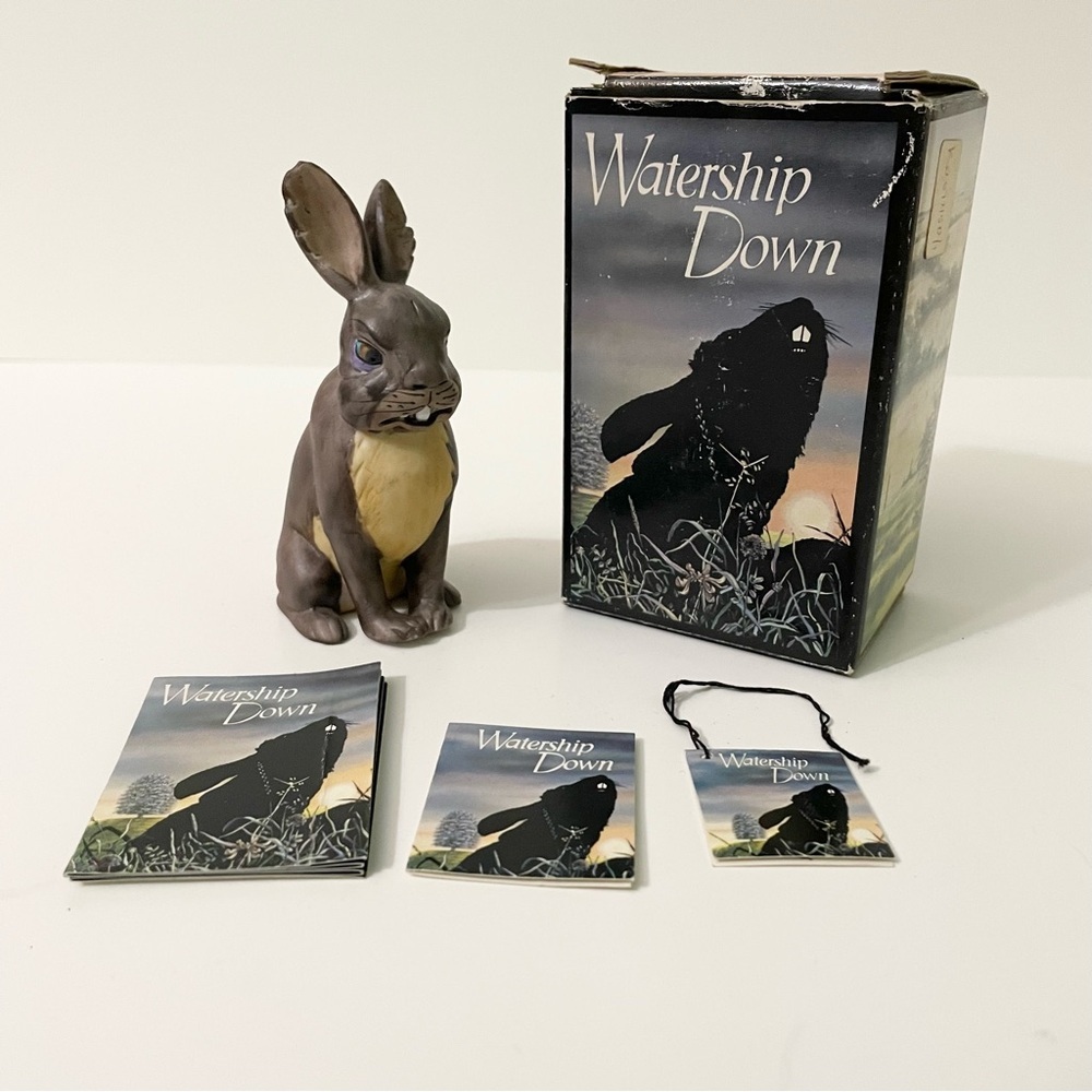 Vintage Watership Down General Woundwort Porcelain Rabbit Figurine Royal Orleans